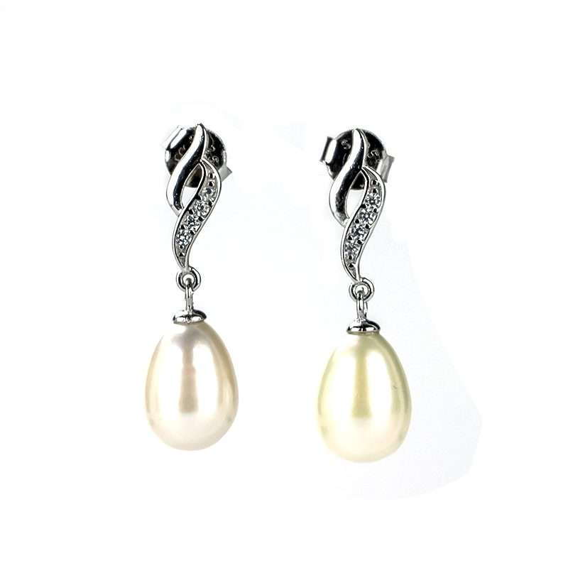 Freshwater Pearl Earrings 8-9 mm in Sterling Silver
