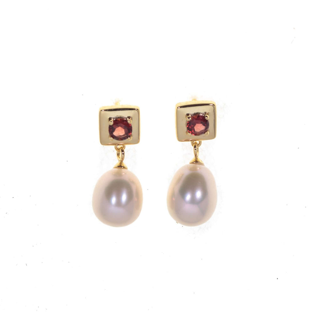 Freshwater Pearl with Garnet Earrings 9 - 9.5 MM in Silver 925 24 CT Gold Plated