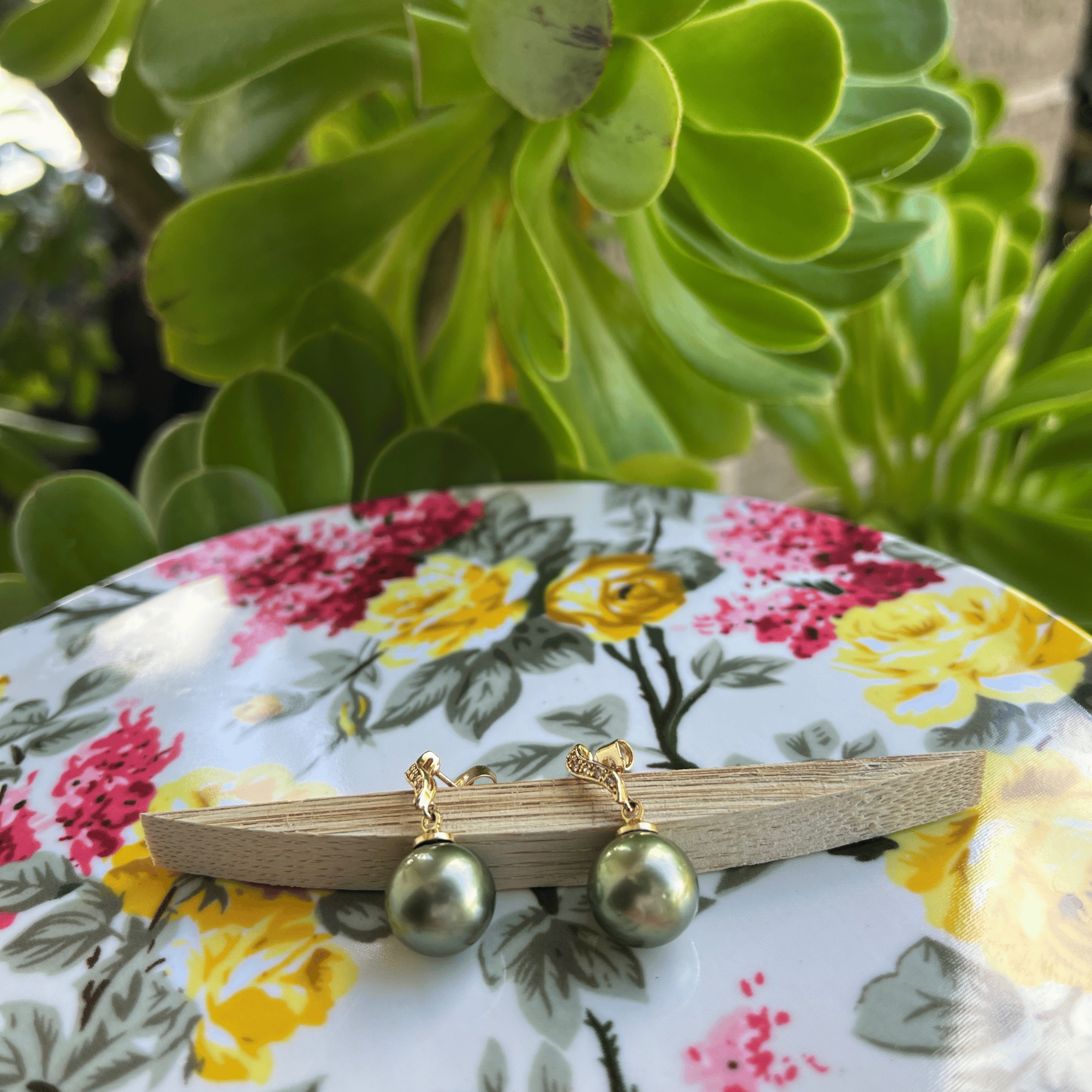 tahitian pearl earrings