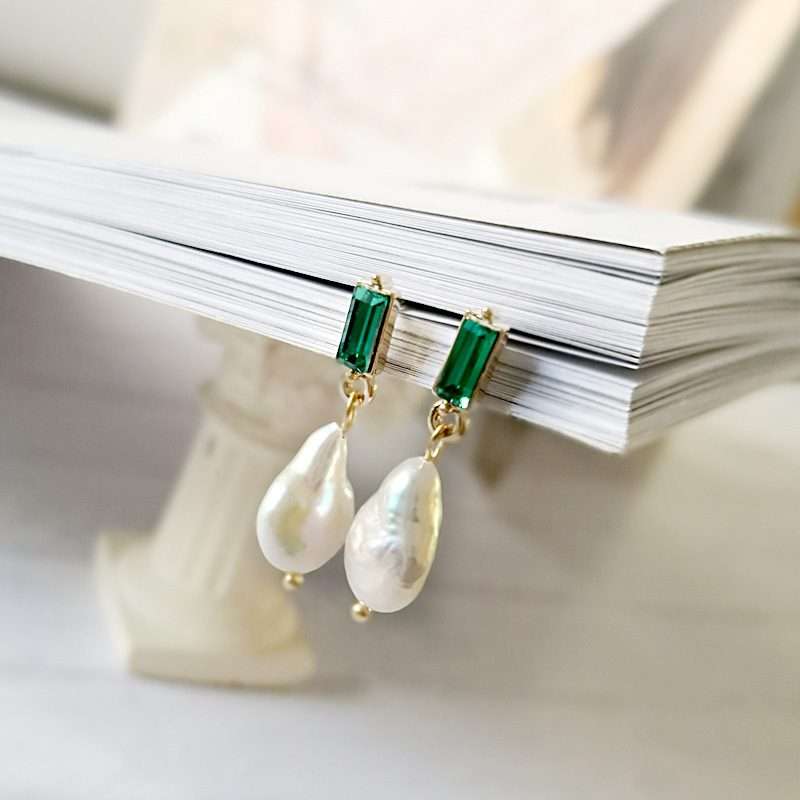 Freshwater Pearl Earrings in Copper with 18k Gold Coating