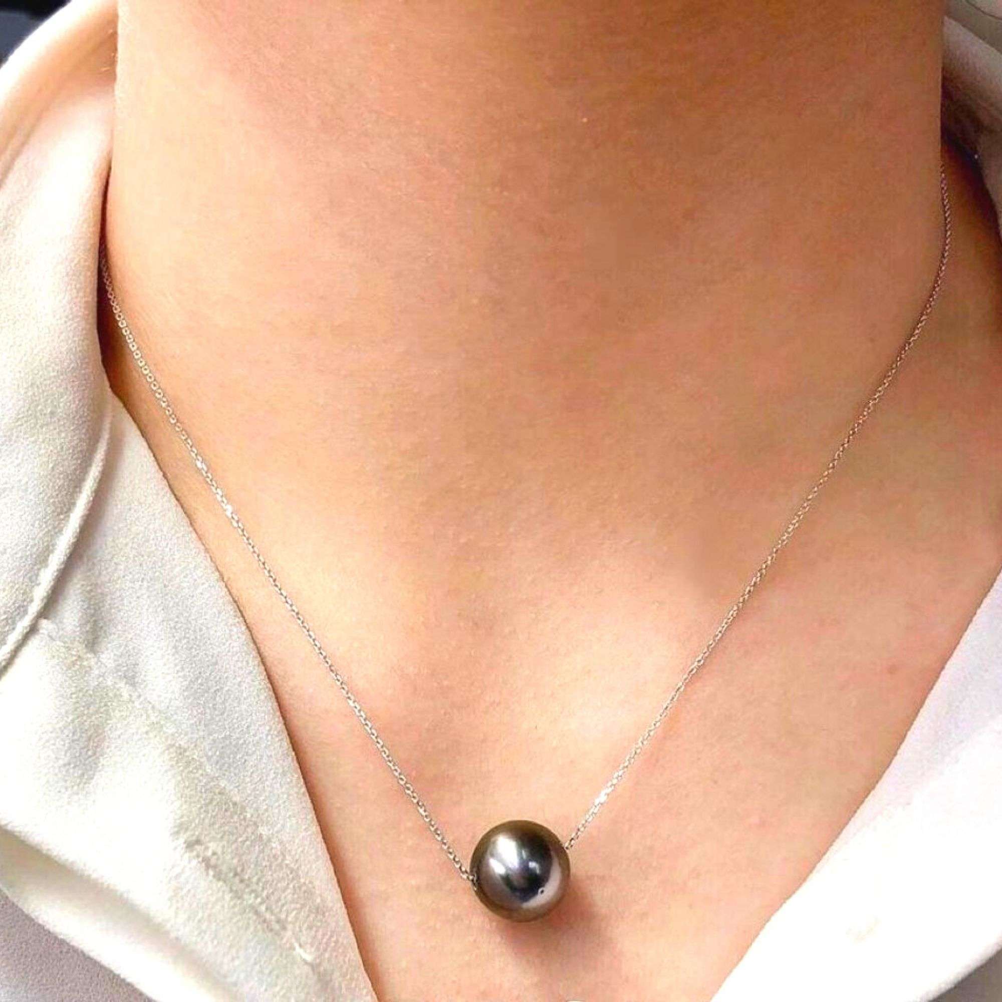 Tahitian Pearl Pendant in Sterling Silver