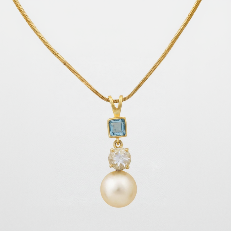 South Sea Pearl with Topaz Pendants 8.5 - 9.5 MM in 925 Silver