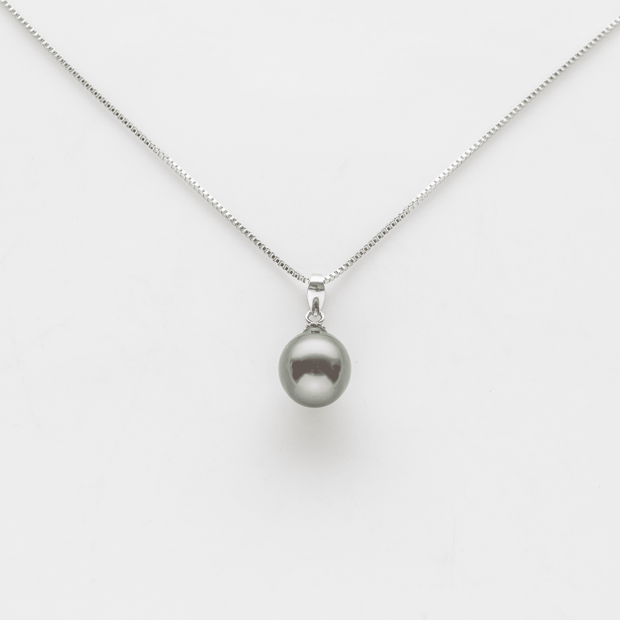 Black South Sea Pearl Pendants 9-10 mm in 925 Silver Rhodium Plated