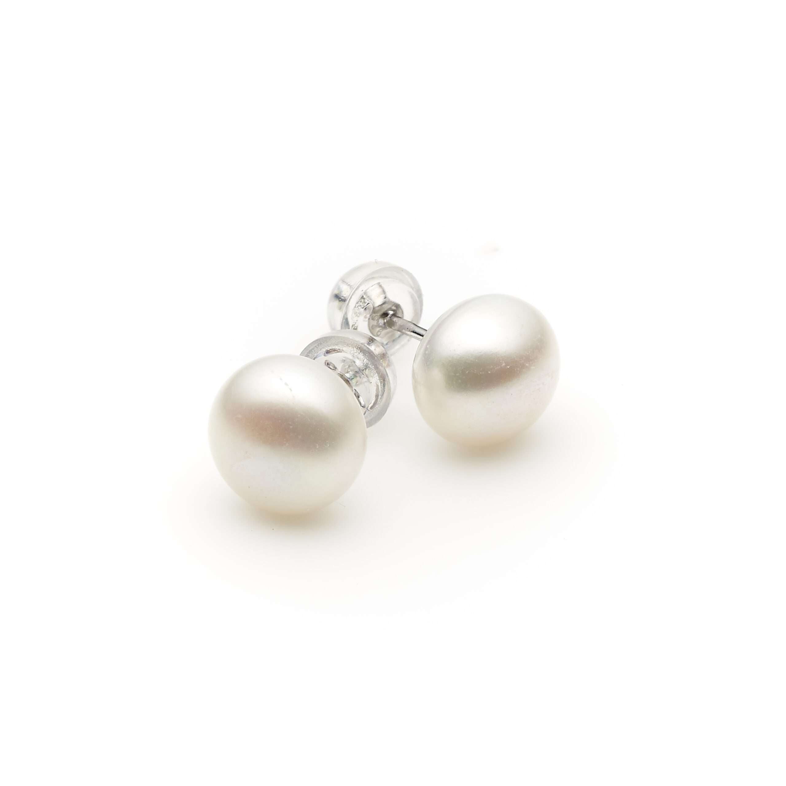 Freshwater Pearl Earrings 8-9 mm in Sterling Silver