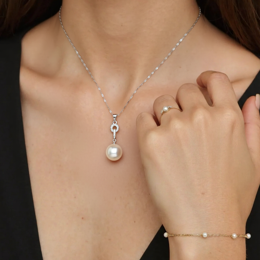 South Sea Pearl Pendants 13-14 mm in Sterling Silver