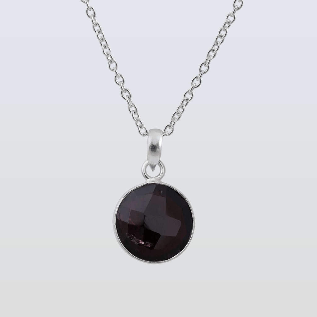 Garnet Pendant in round shape for Men handmade in Silver 925