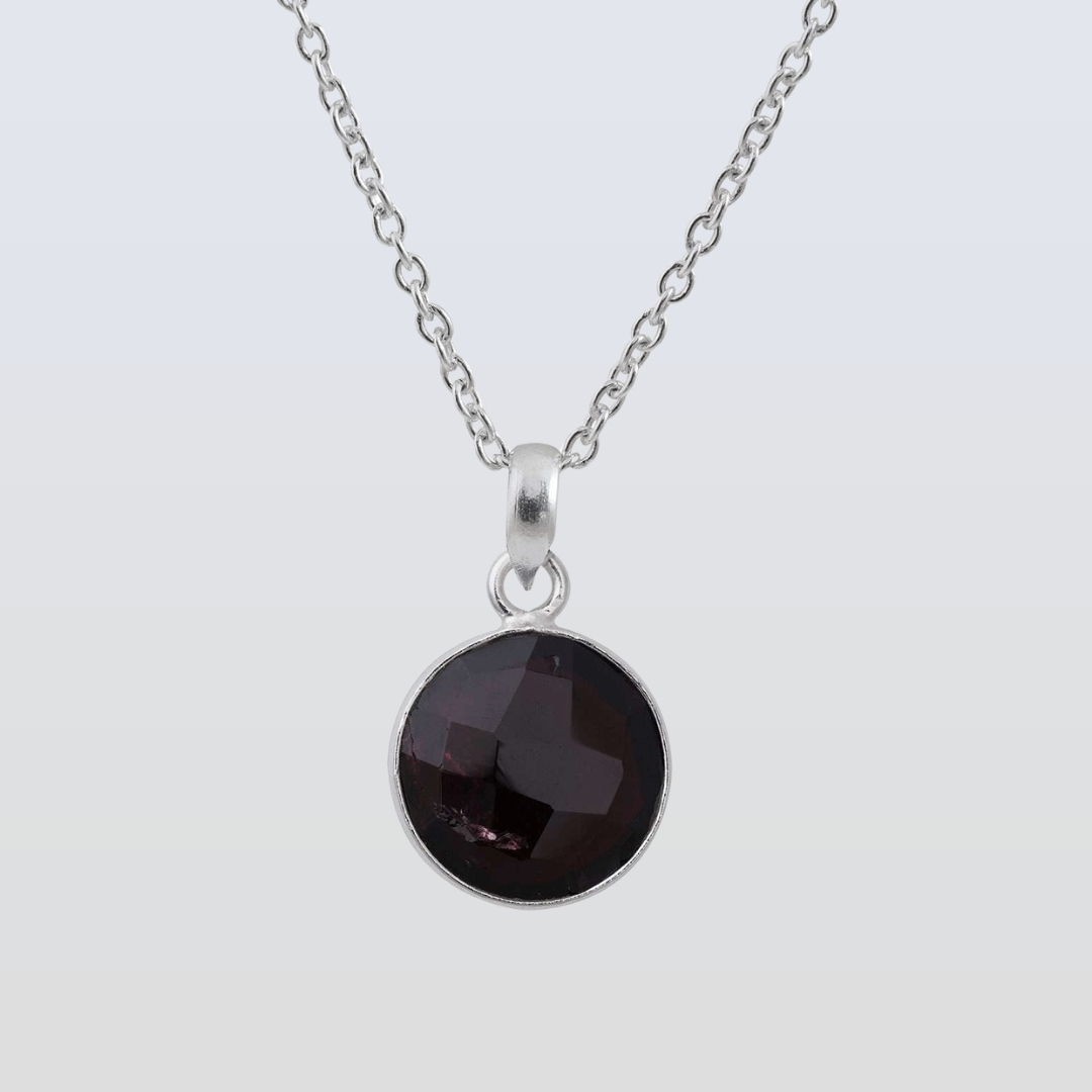 Garnet Pendant in round shape for Men handmade in Silver 925