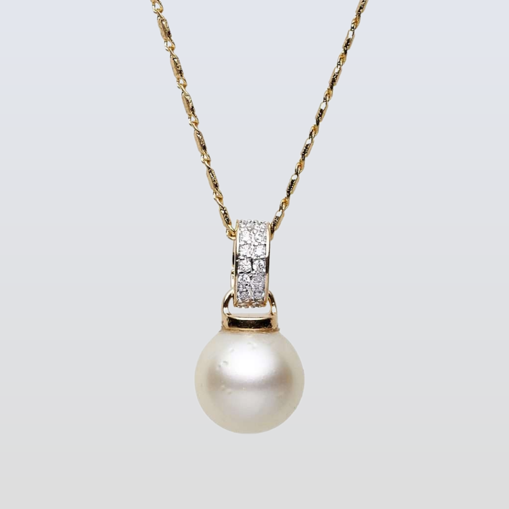 South Sea White Pearls Beecroft Pendant 12-13 mm AAA